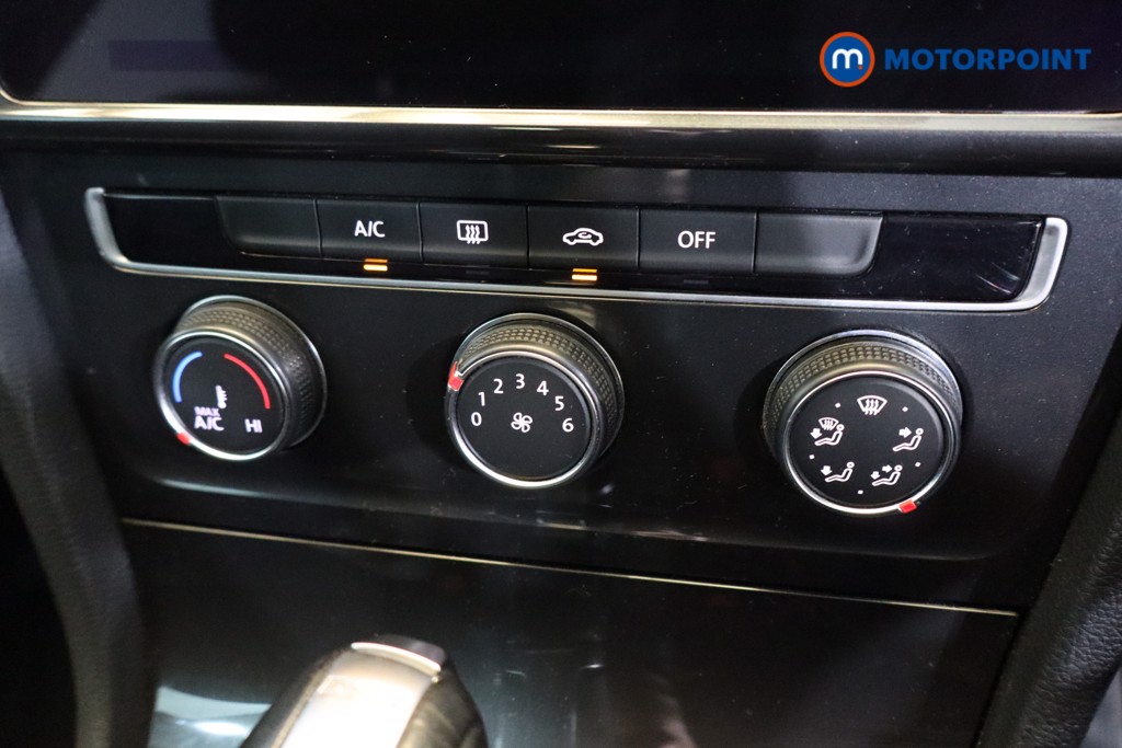 Used Volkswagen Golf 2019 for sale - 76279019: Photo 19