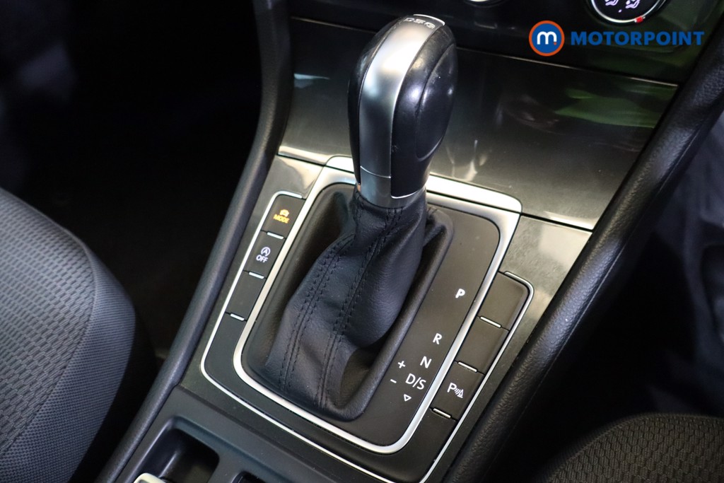 Used Volkswagen Golf 2019 for sale - 76279019: Photo 20