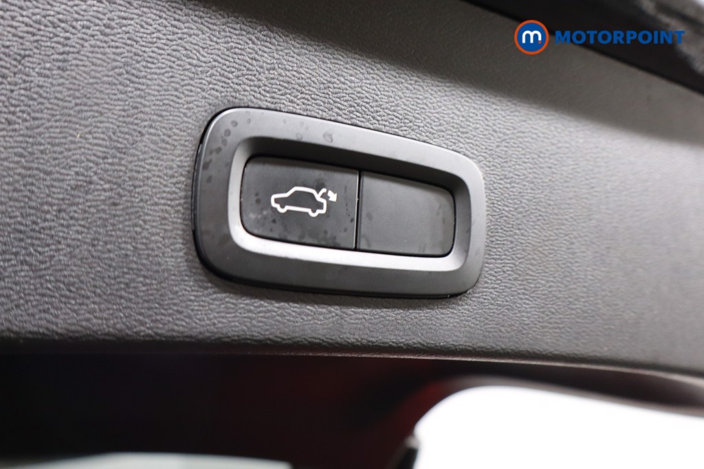 Used Volvo XC40 2022 for sale - 76909022: Photo 24