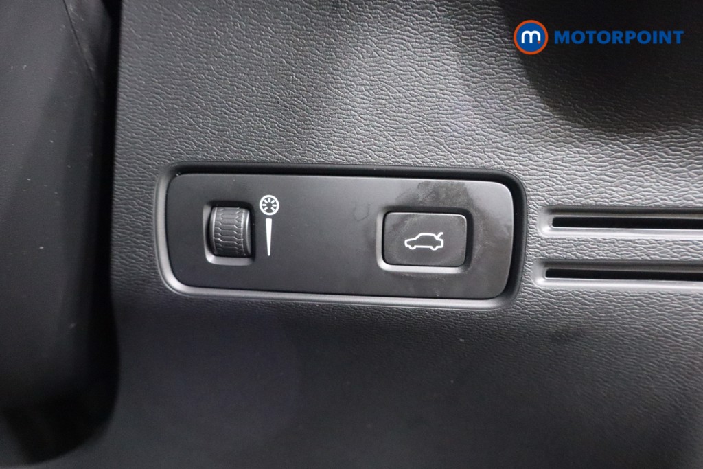 Used Volvo XC40 2021 for sale - 77011351: Photo 21