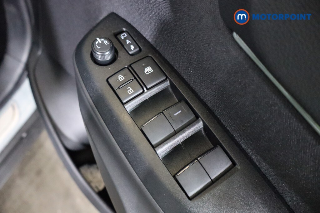 Used Toyota Yaris Cross 2024 for sale - 77431991: Photo 25