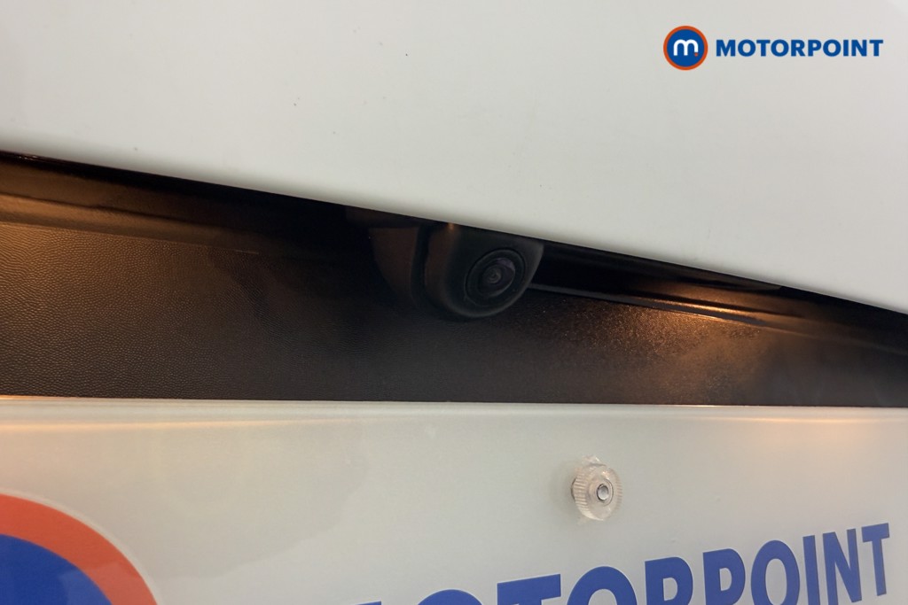 Used Kia Stonic 2023 for sale - 76985044: Photo 35