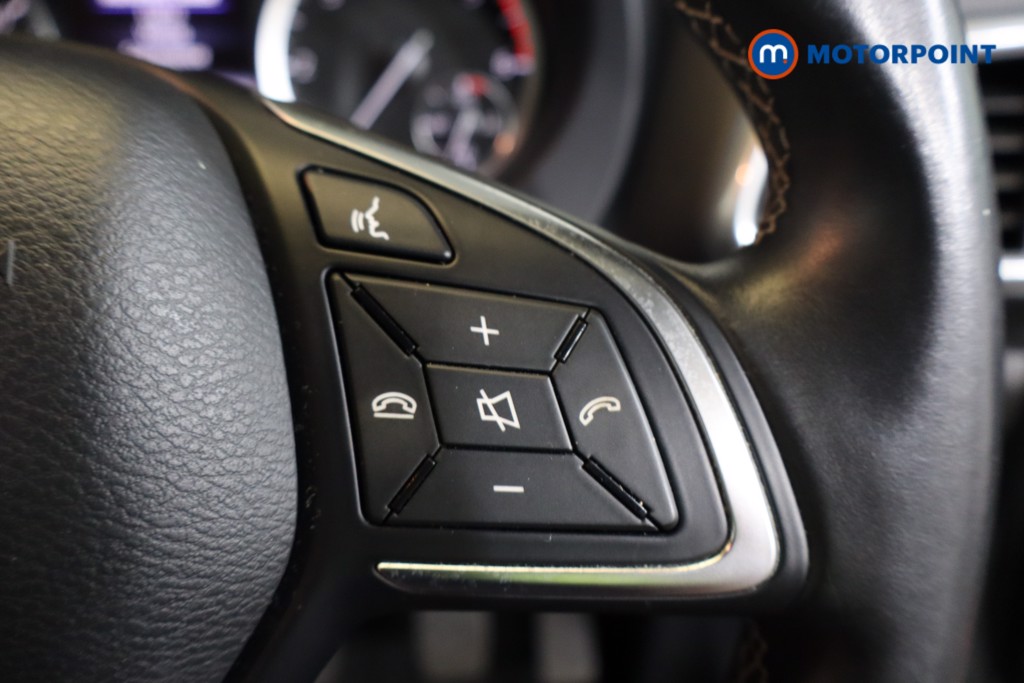 Used Infiniti Q30 2017 for sale - 76508482: Photo 25