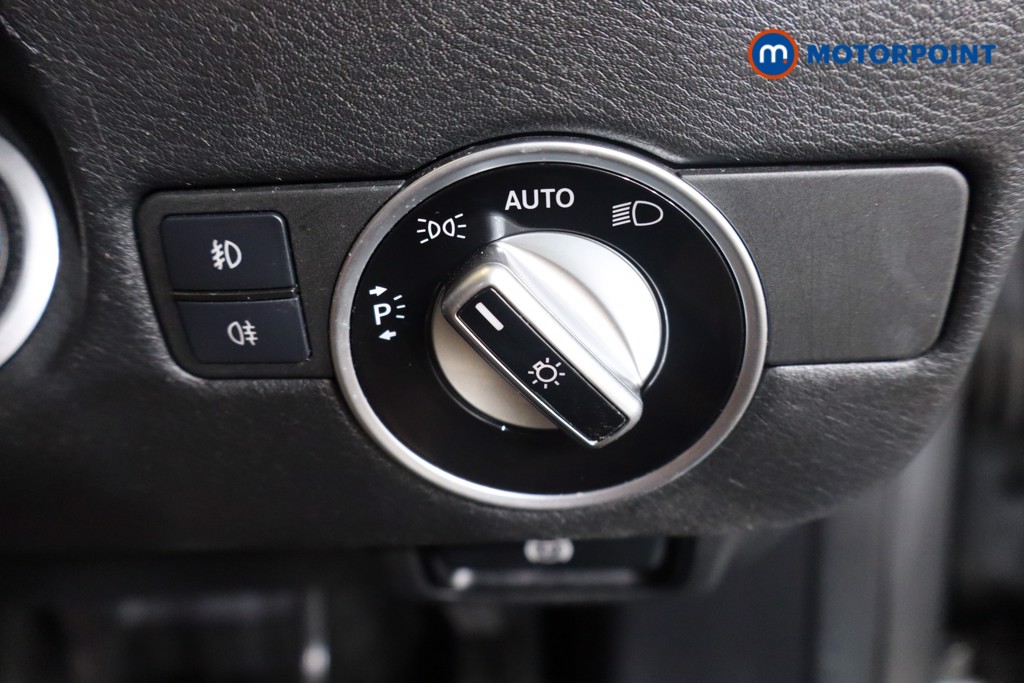 Used Infiniti Q30 2017 for sale - 76508482: Photo 28