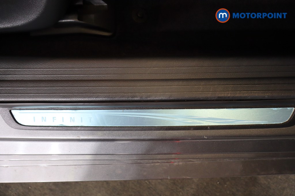 Used Infiniti Q30 2017 for sale - 76508482: Photo 31