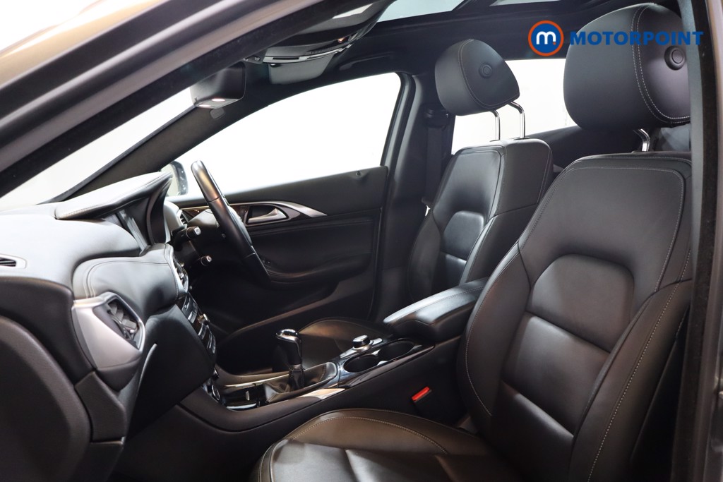 Used Infiniti Q30 2017 for sale - 76508482: Photo 32