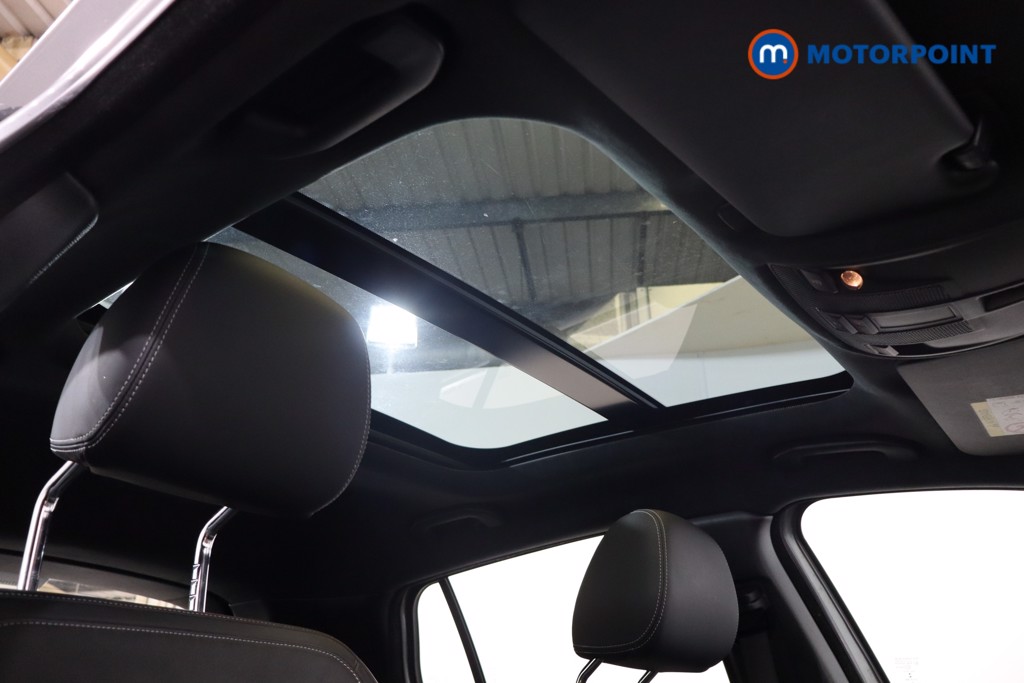 Used Infiniti Q30 2017 for sale - 76508482: Photo 36