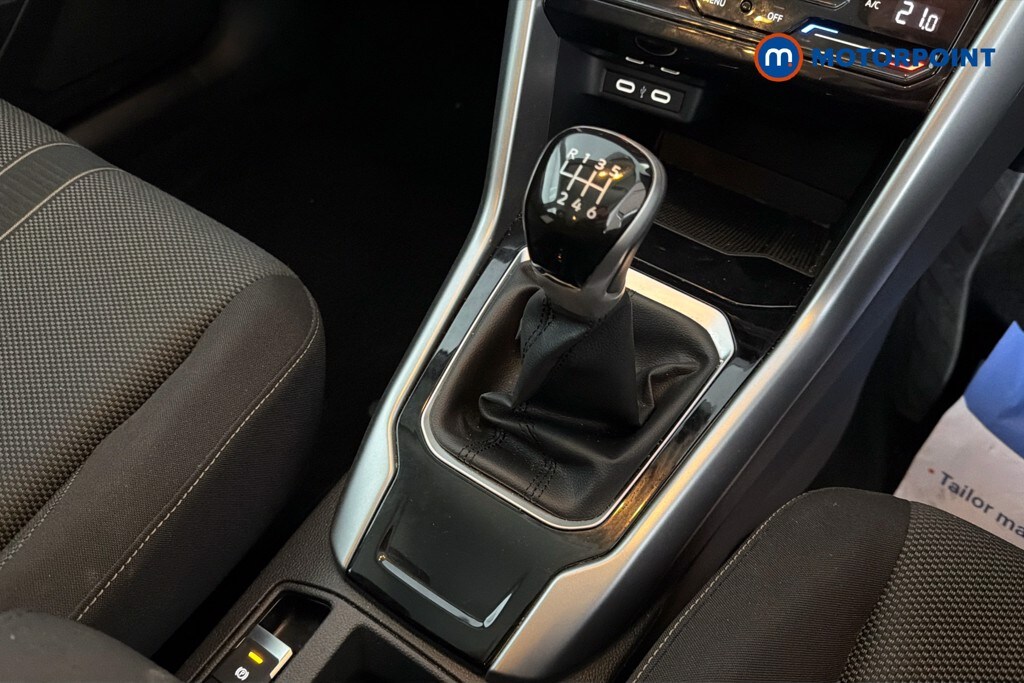 Used Volkswagen T-Roc for sale - 78150213: Photo 19