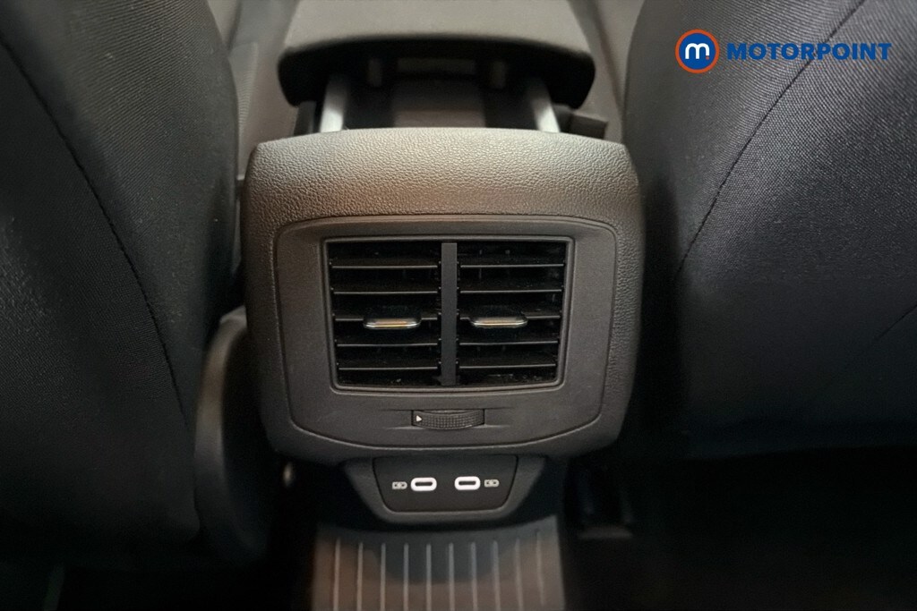 Used Volkswagen T-Roc for sale - 78150213: Photo 28