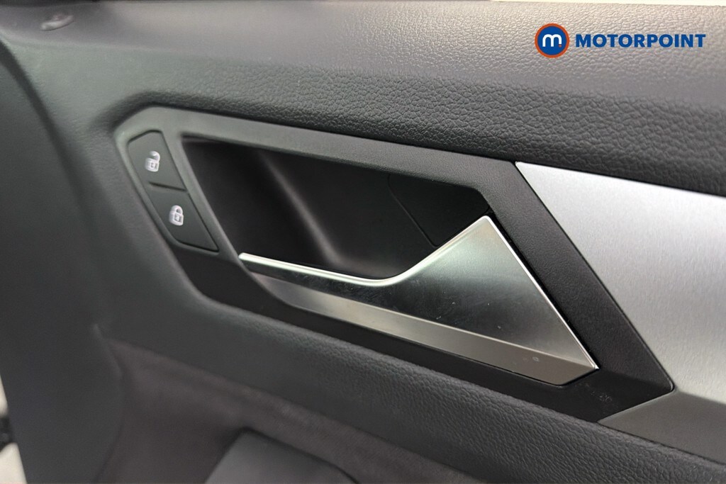 Used Volkswagen T-Roc for sale - 78150213: Photo 33