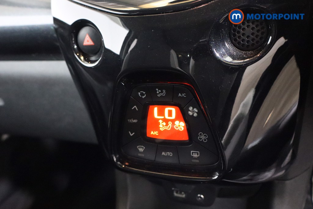 Used Toyota AYGO 2018 for sale - 76734568: Photo 15