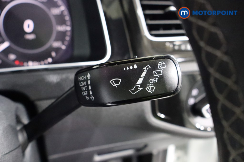 Used Volkswagen Golf 2019 for sale - 76797304: Photo 24