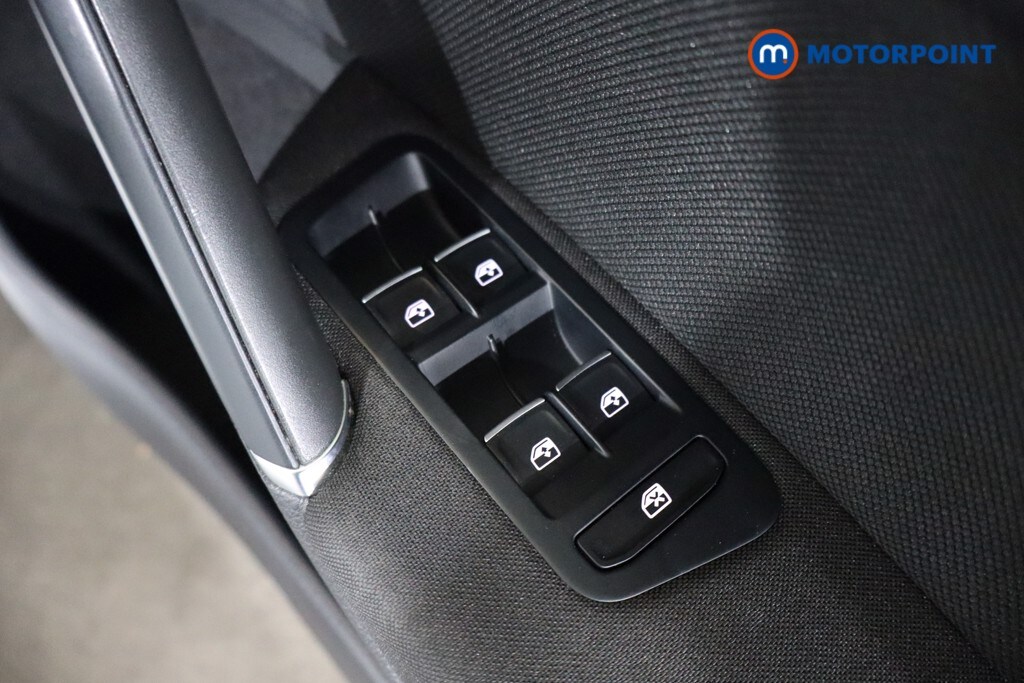 Used Volkswagen Golf 2019 for sale - 76797304: Photo 26