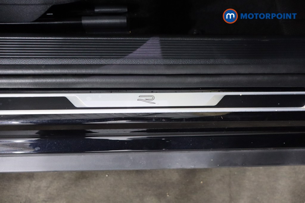 Used Volkswagen T-Roc for sale - 77318550: Photo 27