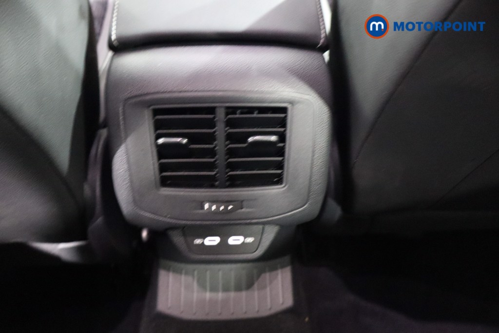 Used Volkswagen T-Roc for sale - 77318550: Photo 30