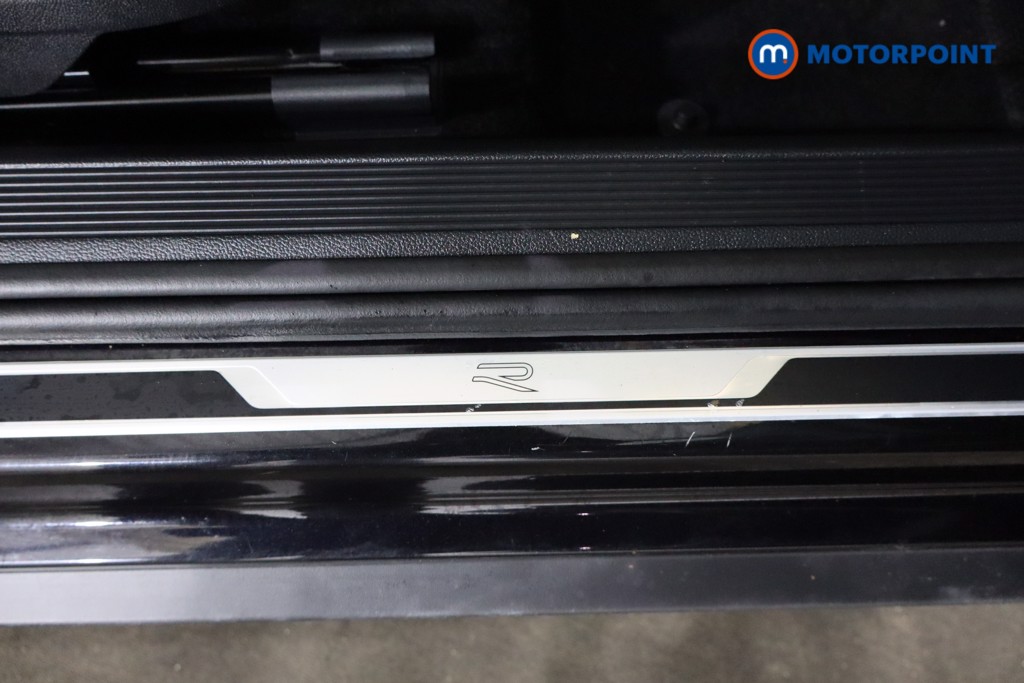 Used Volkswagen T-Roc for sale - 77318568: Photo 27