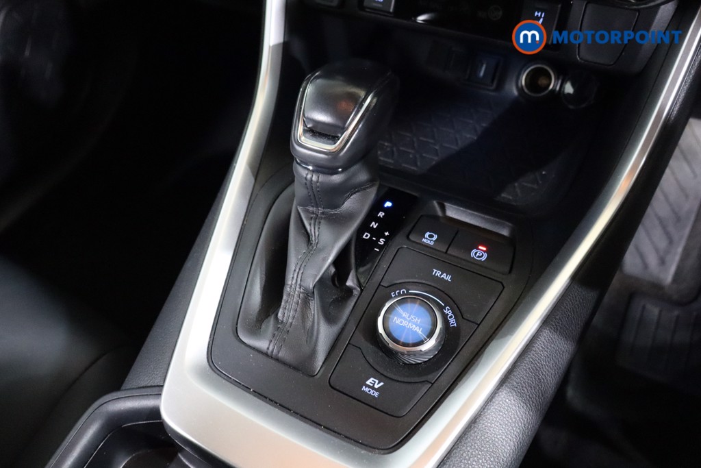 Used Toyota RAV4 2021 for sale - 76540922: Photo 19