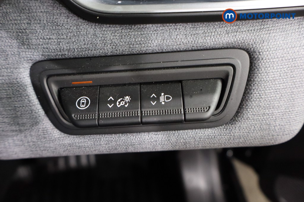 Used Renault Clio 2025 for sale - 76411439: Photo 23