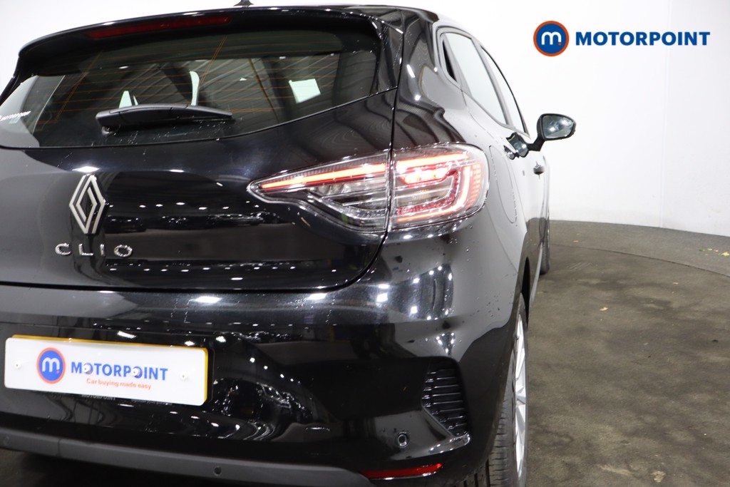 Used Renault Clio 2025 for sale - 76411439: Photo 34