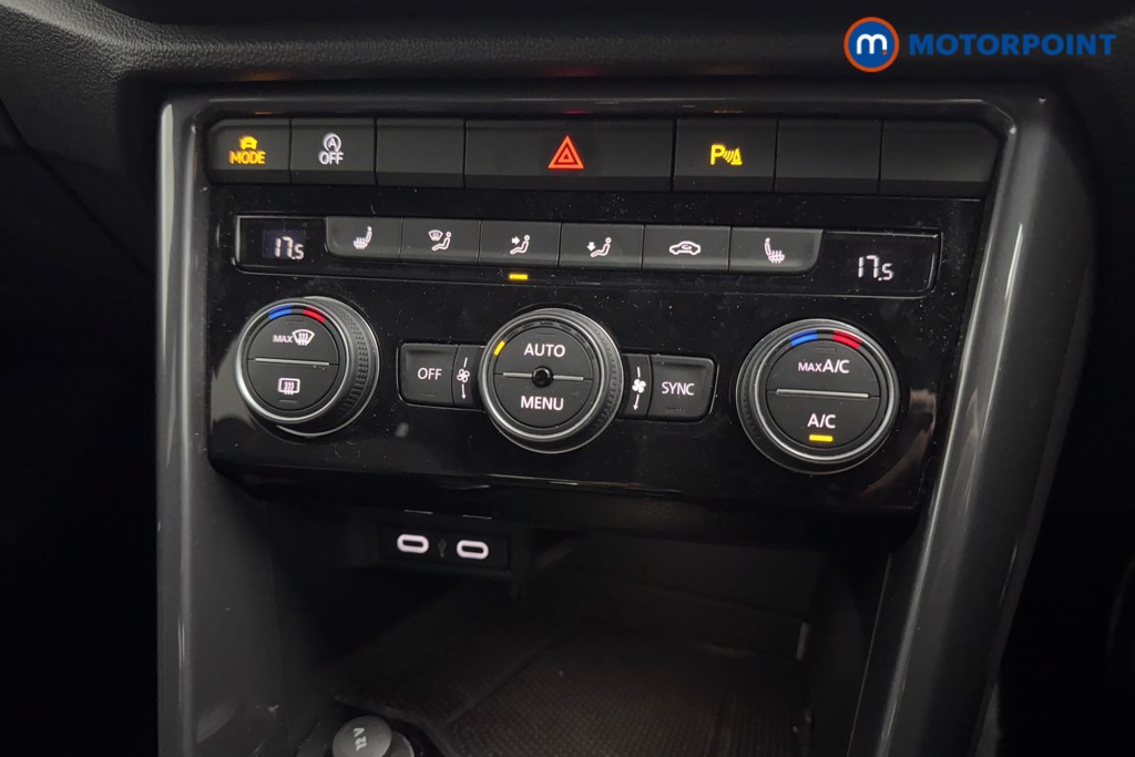 Used Volkswagen T-Roc 2021 for sale - 76413003: Photo 21