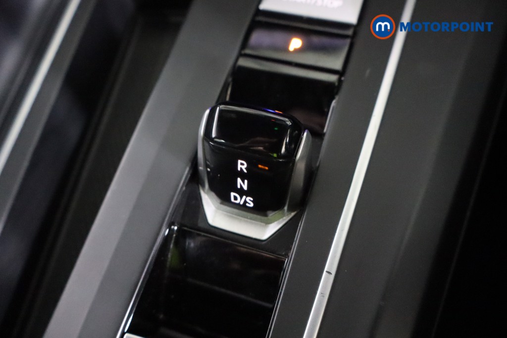 Used Volkswagen Golf 2021 for sale - 77000334: Photo 31