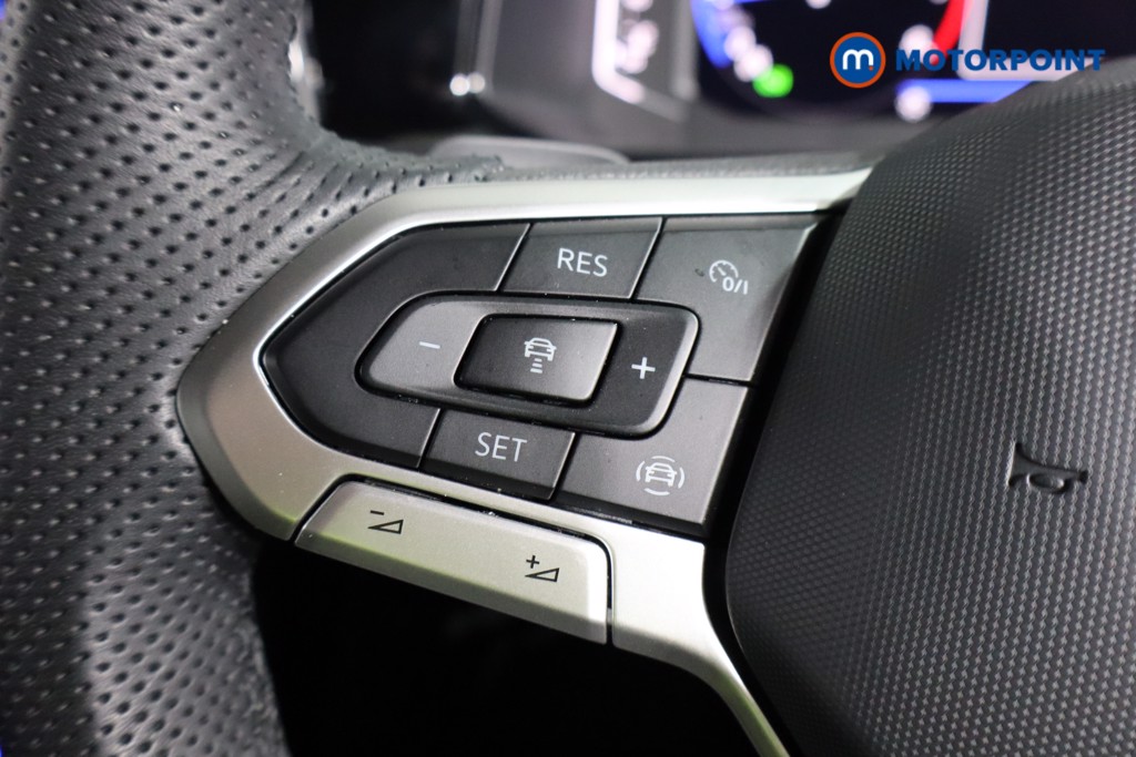 Used Volkswagen T-Roc 2025 for sale - 77312846: Photo 11