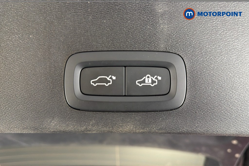 Used Volvo XC40 2023 for sale - 78159520: Photo 35