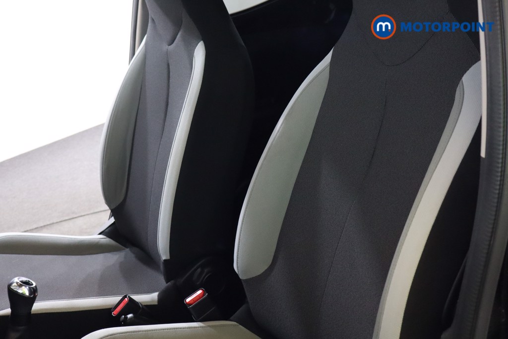 Used Toyota AYGO 2017 for sale - 76519764: Photo 18