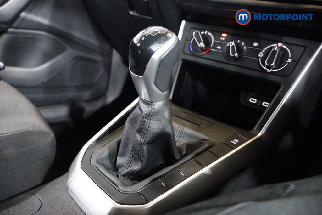 Used Volkswagen Polo 2023 for sale - 76641360: Photo 16