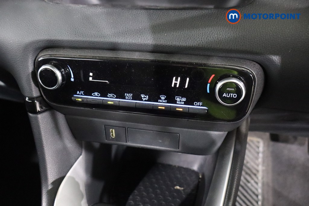 Used Toyota Yaris 2020 for sale - 77631257: Photo 17