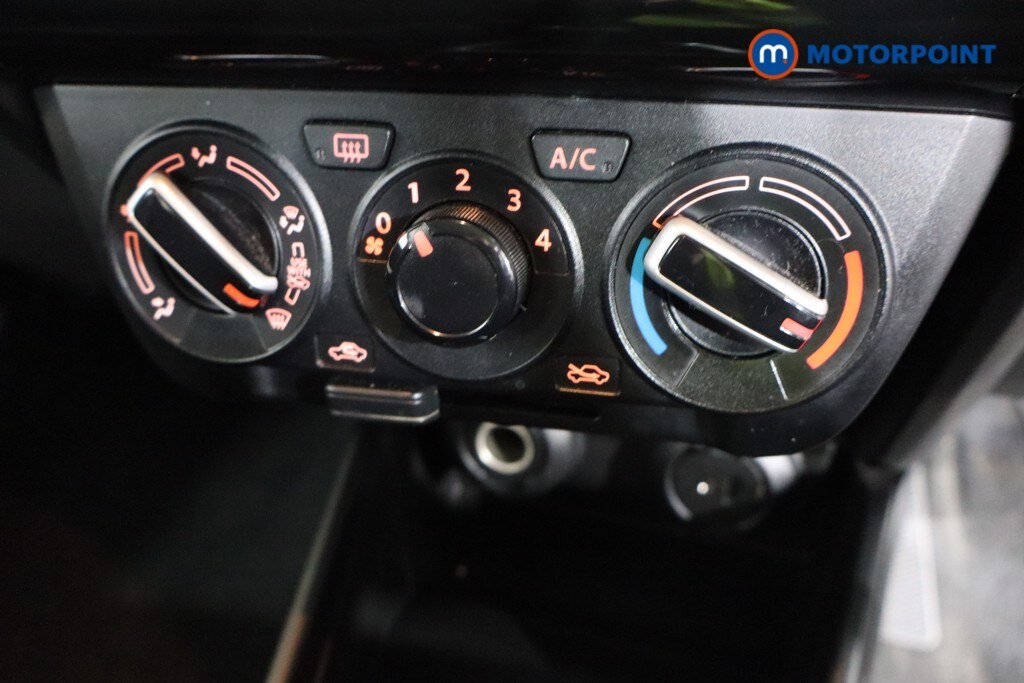 Used Suzuki Swift 2018 for sale - 77674900: Photo 17