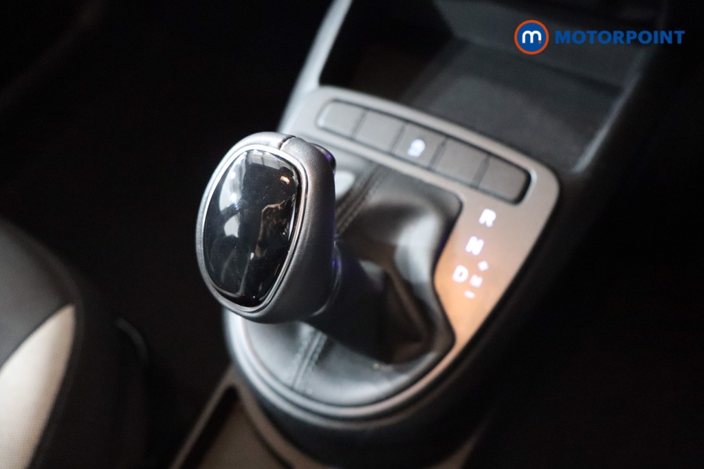 Used Hyundai i10 2023 for sale - 76746209: Photo 17