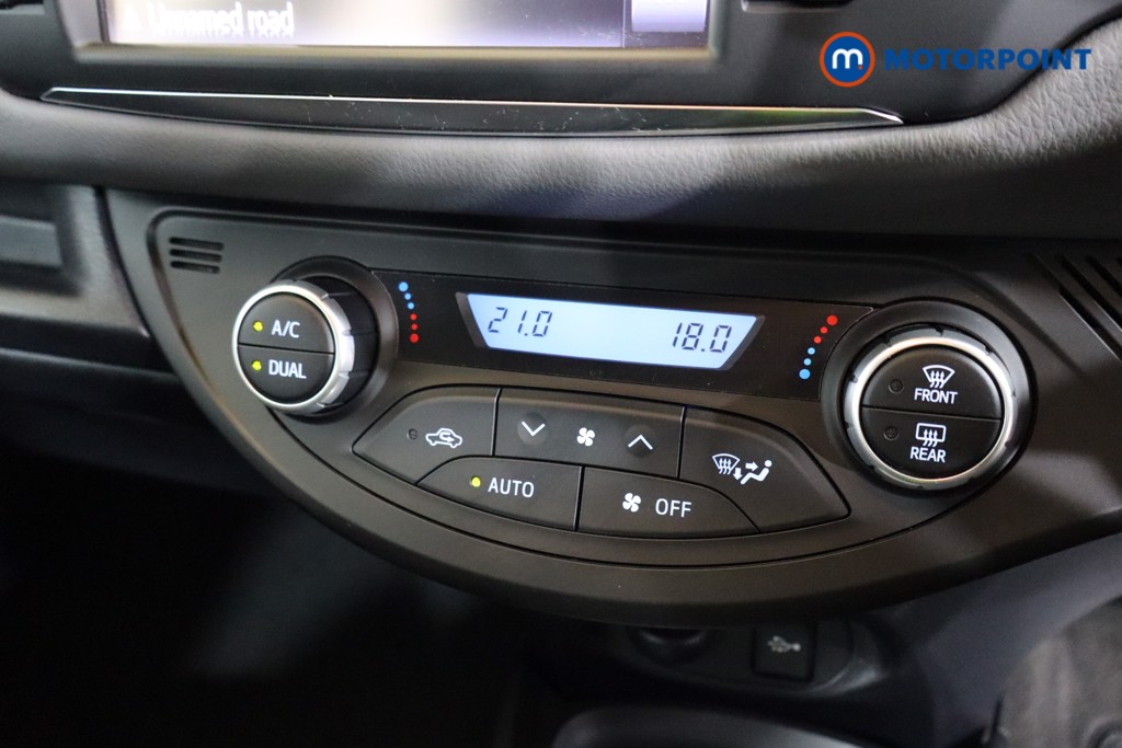 Used Toyota Yaris 2018 for sale - 76131682: Photo 17