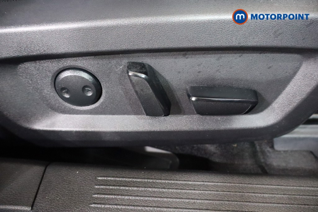 Used Nissan Qashqai for sale - 76554700: Photo 30