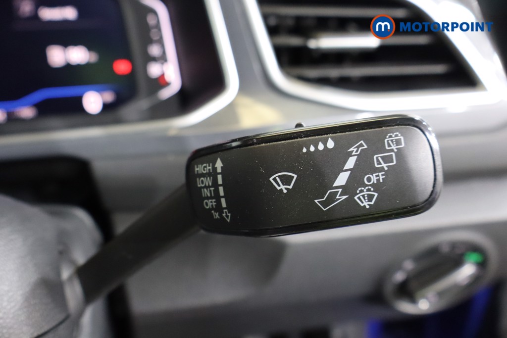 Used Volkswagen T-Roc 2023 for sale - 76255598: Photo 24