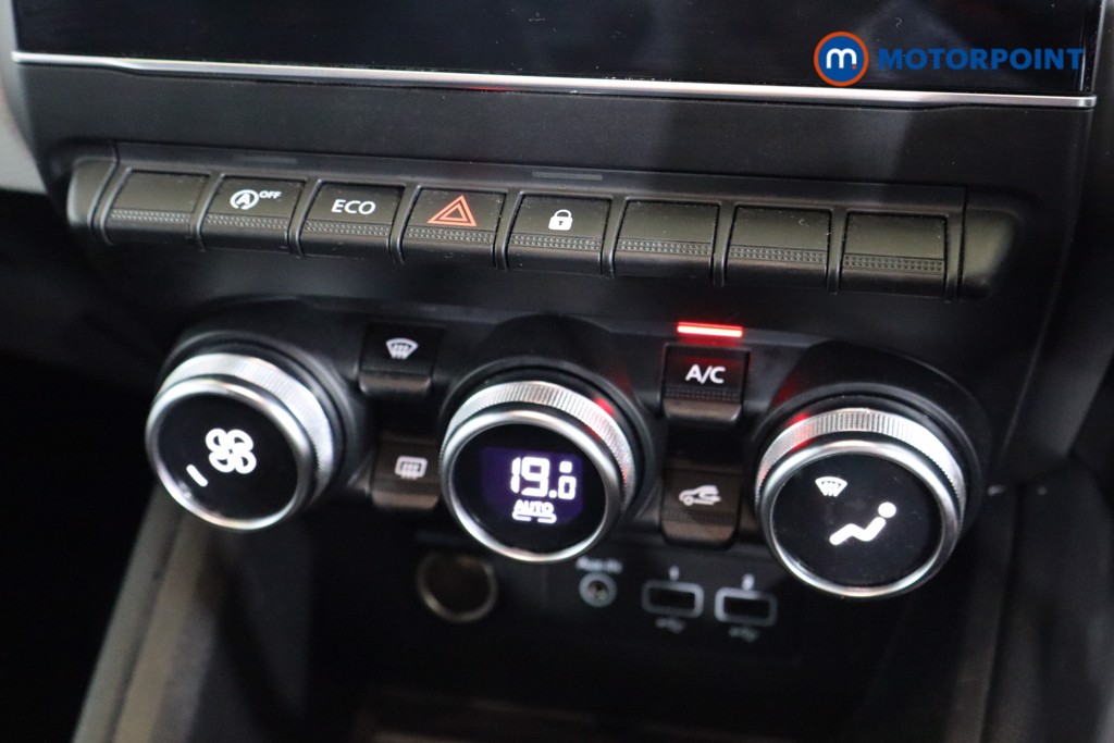 Used Renault Clio 2021 for sale - 76362343: Photo 19