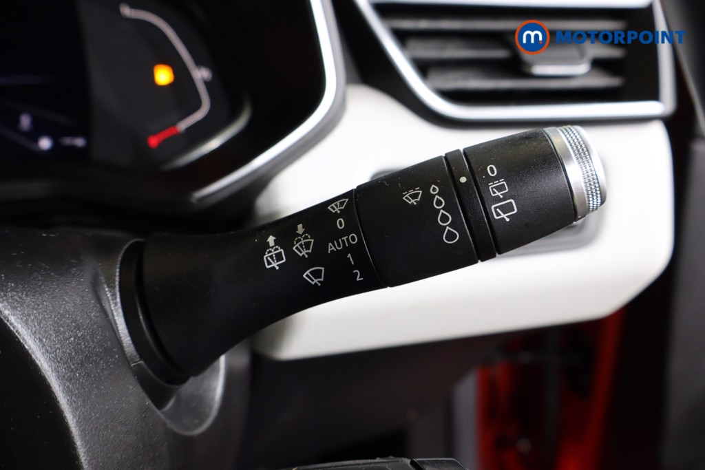 Used Renault Clio 2021 for sale - 76362343: Photo 24