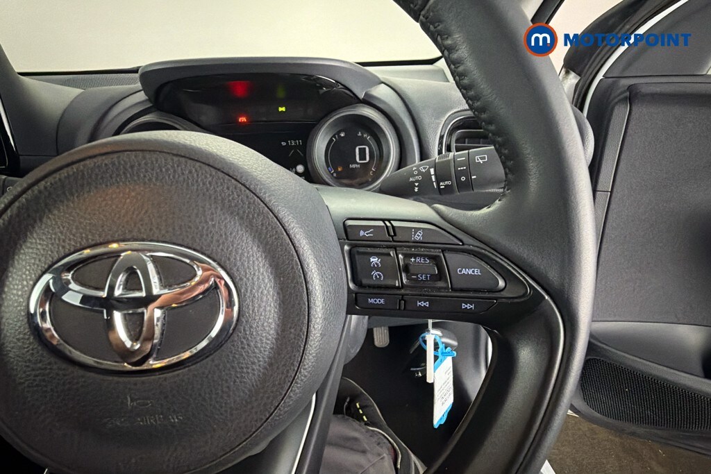 Used Toyota Yaris 2023 for sale - 77918970: Photo 15