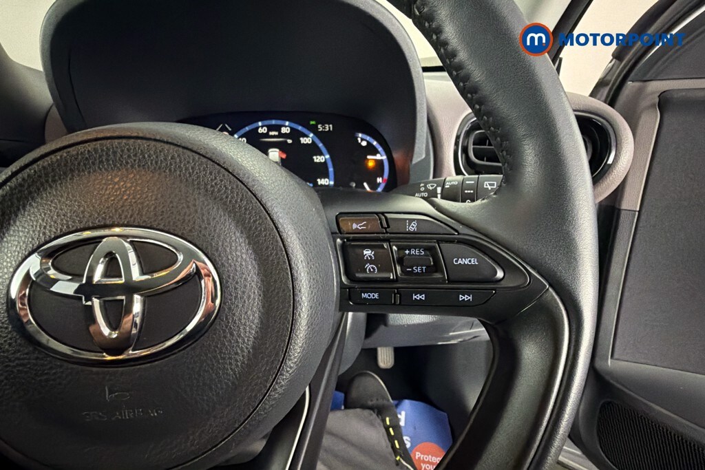 Used Toyota Yaris Cross 2023 for sale - 77989359: Photo 12