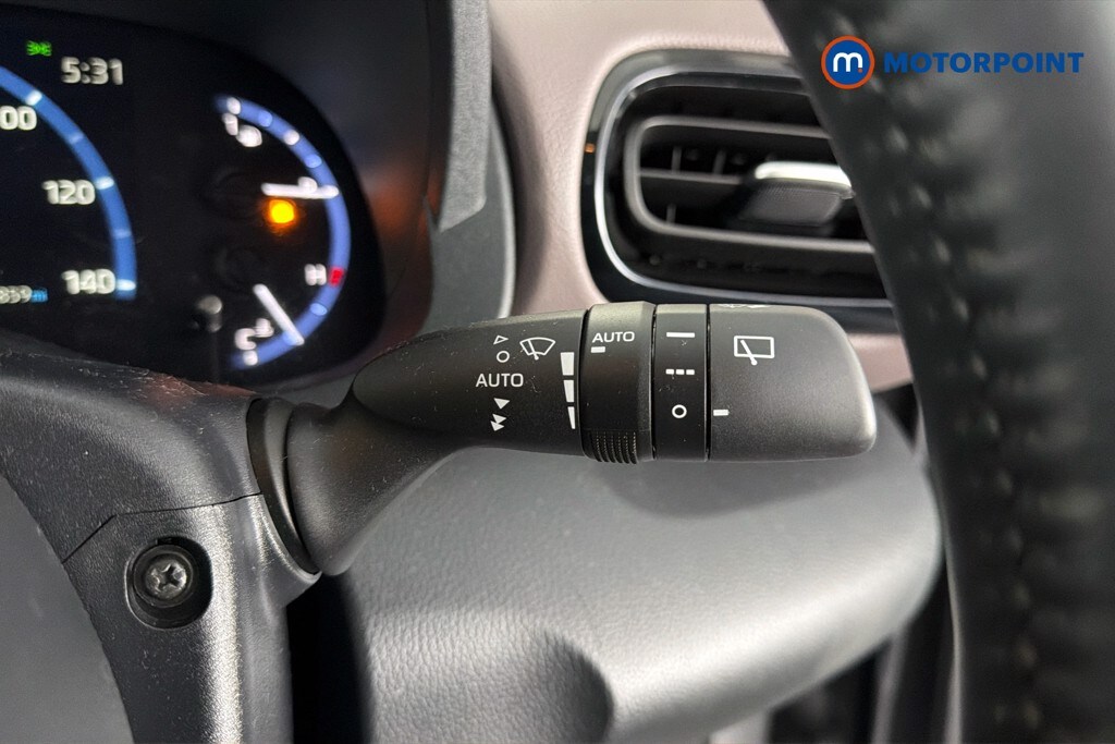 Used Toyota Yaris Cross 2023 for sale - 77989359: Photo 15