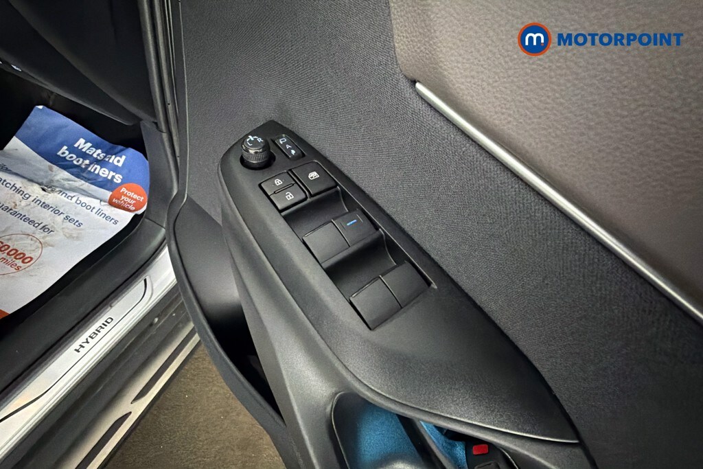 Used Toyota Yaris Cross 2023 for sale - 77989359: Photo 25