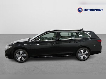 Used Volkswagen Passat 2025 for sale - 77340586: Photo