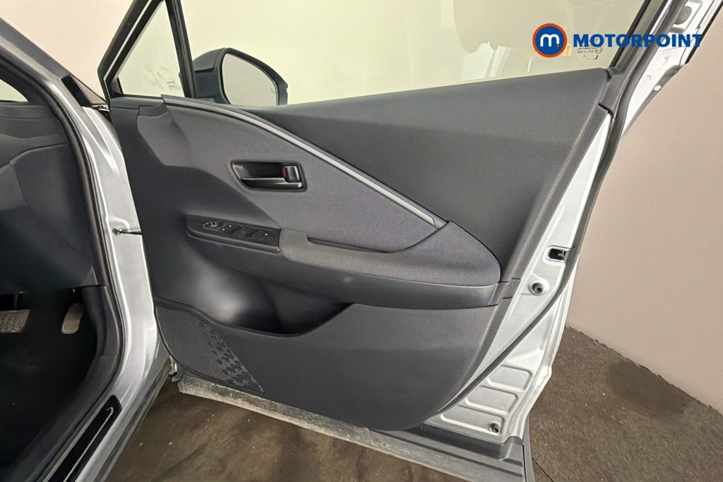 Used Toyota C-HR 2024 for sale - 78067753: Photo 22