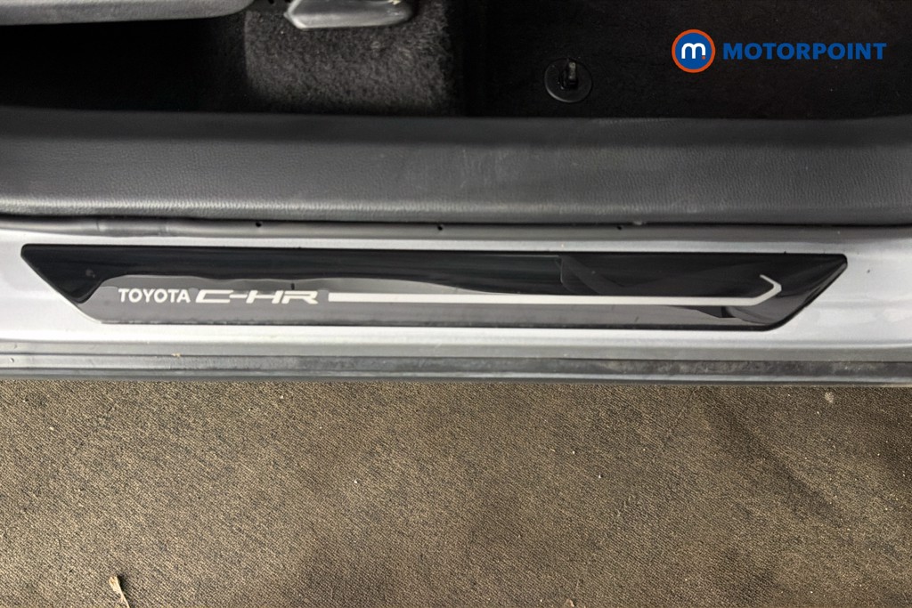 Used Toyota C-HR 2024 for sale - 78067753: Photo 26
