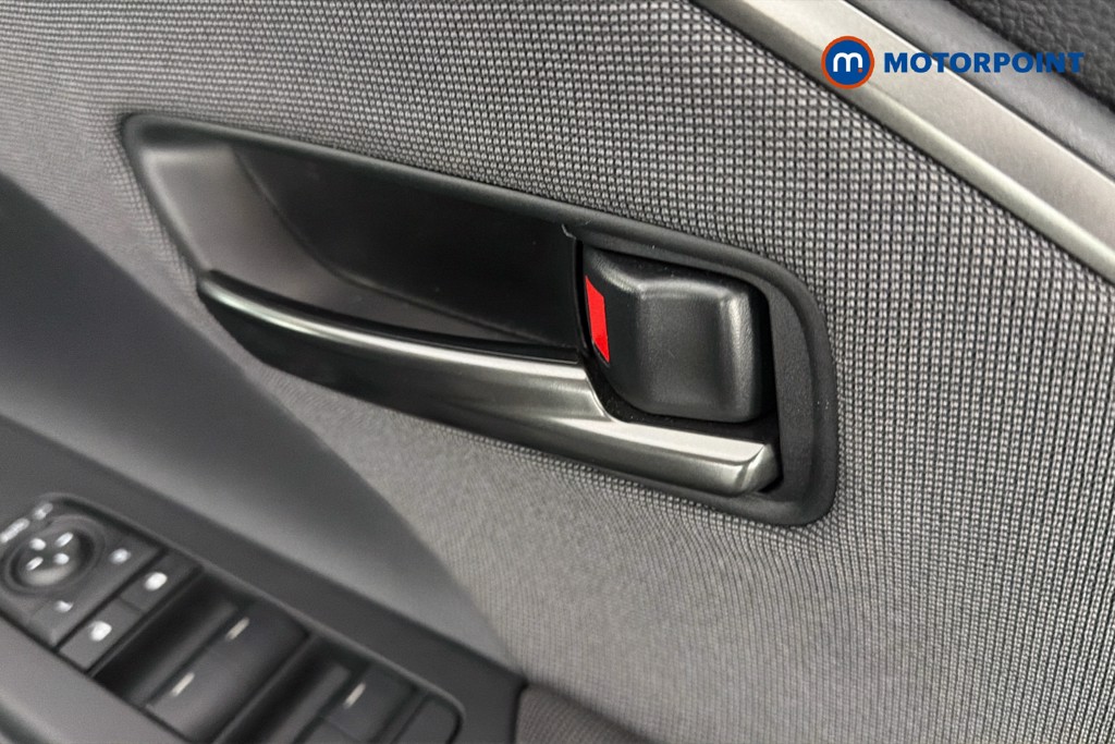 Used Toyota C-HR 2024 for sale - 78067753: Photo 37