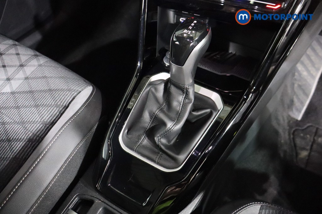 Used Volkswagen T-Roc 2025 for sale - 77324129: Photo 20