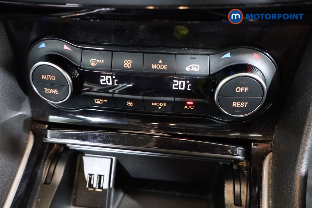 Used Infiniti Q30 2016 for sale - 76355805: Photo 20