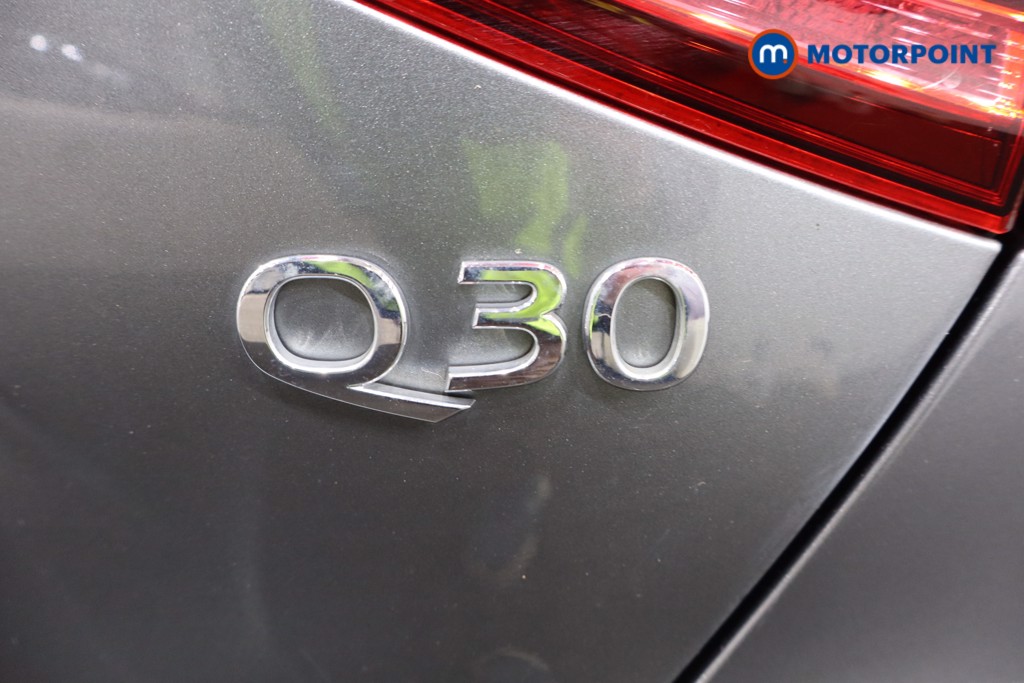 Used Infiniti Q30 2016 for sale - 76355805: Photo 42