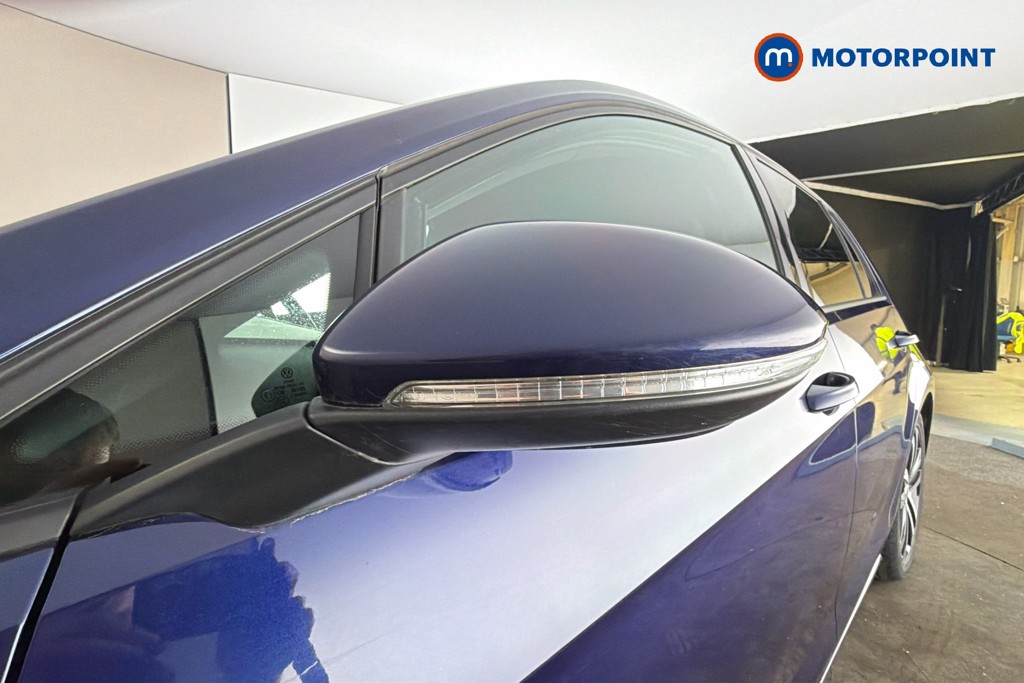 Used Volkswagen Golf 2017 for sale - 77914205: Photo 2