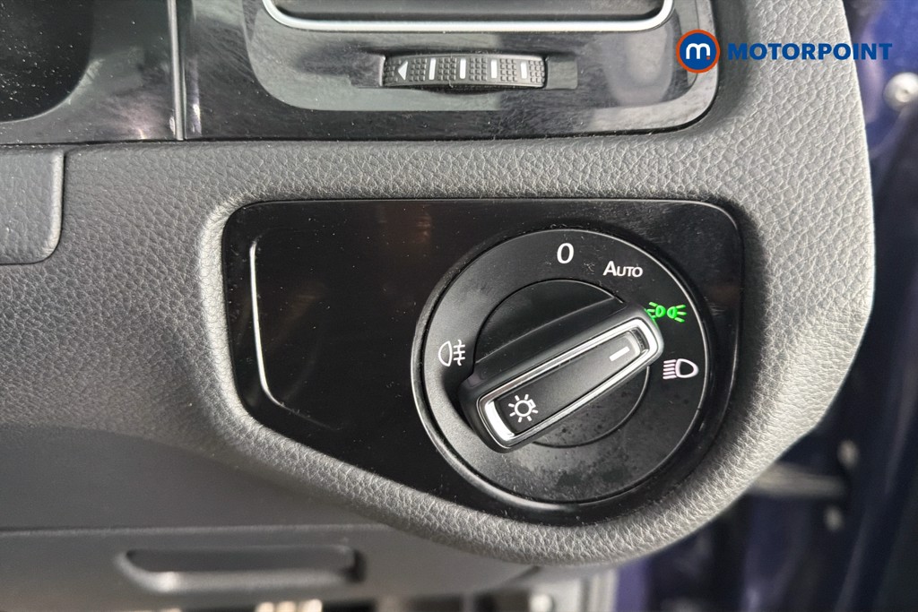 Used Volkswagen Golf 2017 for sale - 77914205: Photo 25